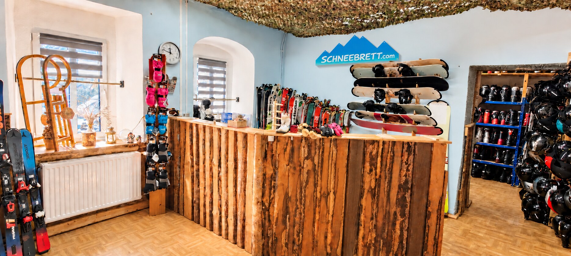 Skiverleih Schneebrett.com im Kaufmanns Café in Oberwiesenthal
